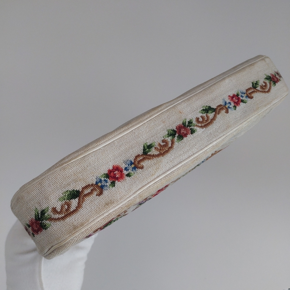 Vintage Petit Point Floral Tapestry Evening Bag, 1950s Needlepoint Clutch - Picture 12 of 14